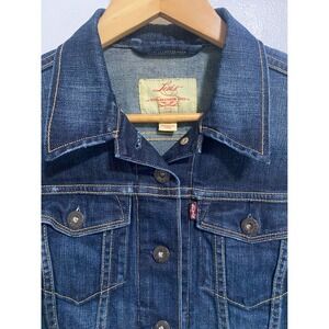 Levi's Denim Trucker Jacket Womens Small Dark Wash Slim Cropped Vintage Indie